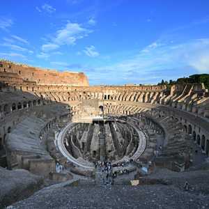 يعود عمر الكولوسيوم إلى حوالي ألفي سنة