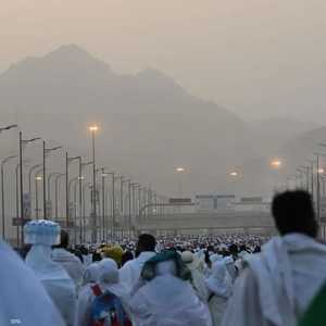 نفرة مزدلفة.. الحجاج يسلكون أطول طريق مشاة في العالم