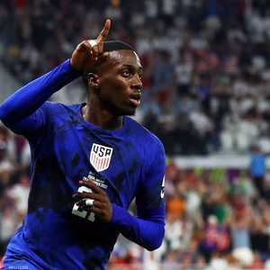 وياه الابن يلعب لمنتخب الولايات المتحدة