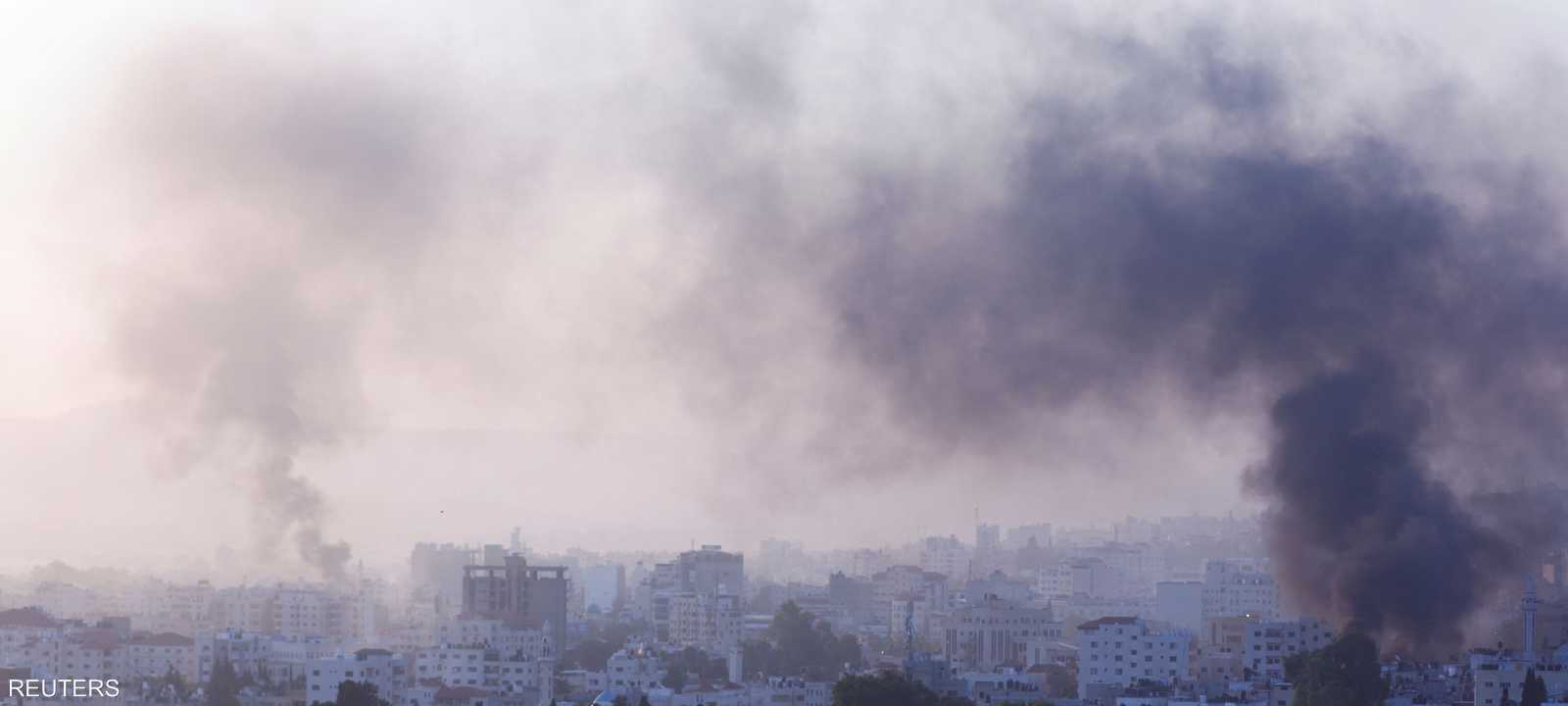 من آثار عملية اقتحام جنين ومخيمها فجر الاثنين