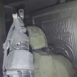 قوات الجيش الإسرائيلي تقتحم منازل الفلسطينيين في جنين