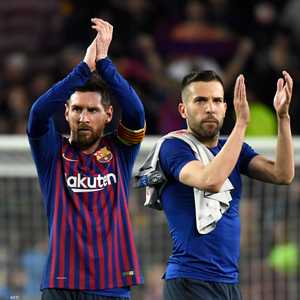 أرشيفية لميسي وألبا