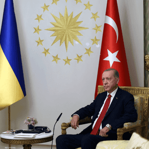زيلينسكي وأردوغان خلال اجتماعهما في إسطنبول