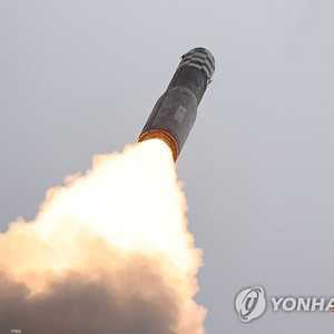 أطلقت كوريا الشمالية صاروخا يعمل بالوقود الصلب