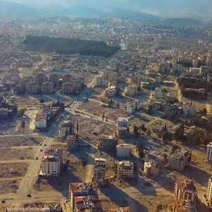 علماء يفسرون سبب انهيار المباني