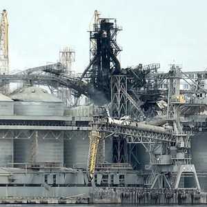 من آثار القصف الروسي الليلي على أوديسا