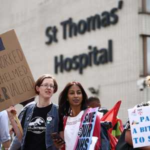 نتائج "كارثية" لإضراب الأطباء في بريطانيا.. هذه أهمها
