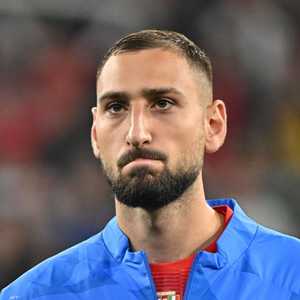 تمكن اللصوص من سرقة المجوهرات والحقائب والساعات الفاخرة