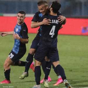 بيراميدز فاز بثلاثية نظيفة