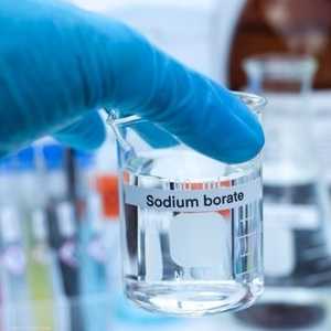 يعرف "البوراكس" باسم بورات الصوديوم