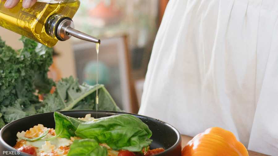 زيت الزيتون غني بالأوميغا 3 المضاد للالتهابات.. أرشيفية