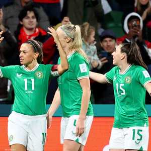 كاتي مكابي تحتفل بإحرازها الهدف