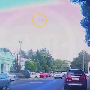 لحظة نزول الصاروخ