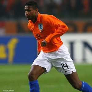 منديز دا سيلفا لعب 7 مباريات بقميص منتخب هولندا