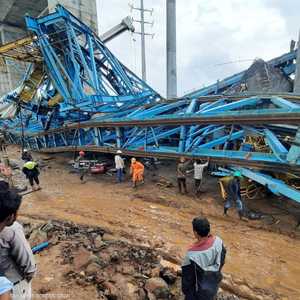 الرافعة المنهارة