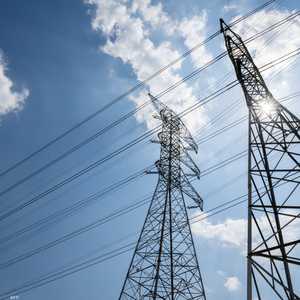 خطوط نقل الكهرباء - أرشيفية
