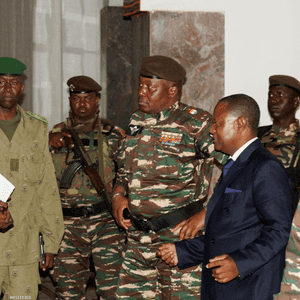 إيكواس هددت قادة الانقلاب بالتدخل في النيجر