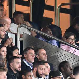 مبابي شاهد المباراة الأولى لناديه من المدرجات