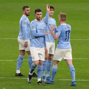 الإسباني إيمريك لابورت مع فريق مانشستر سيتي