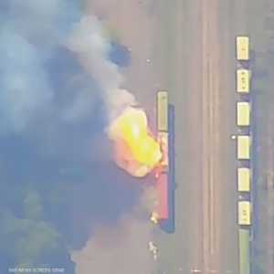 لحظة تدمير قطار عسكري أوكراني محمل بالذخيرة