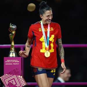 لاعبة خط الوسط الإسبانية جيني إيرموسو