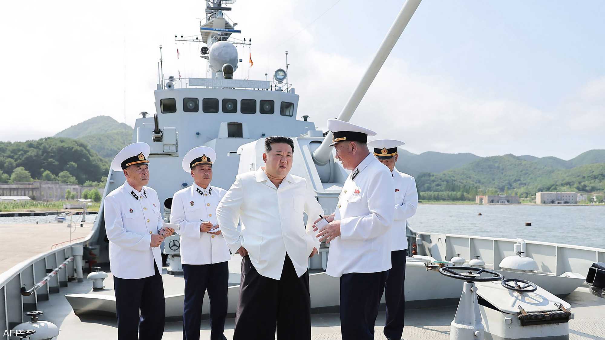 بالصور.. زعيم كوريا الشمالية كيم يشرف على اختبار صواريخ كروز 3 1 1646611