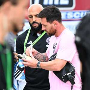 حارس ميسي لا يفارقه