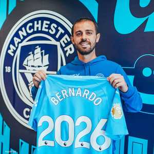 سيلفا مع السيتي يمدد عقده حتى عام 2026