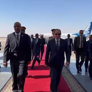 رئيس مجلس السيادة السوداني يجري مباحثات مع الرئيس المصري