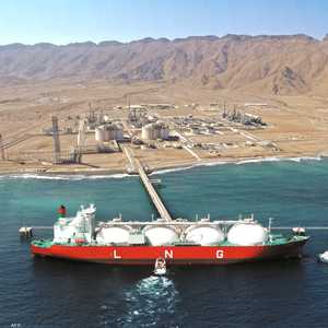 سلطنة عمان تتوسع في تصدير الغاز الطبيعي المسال