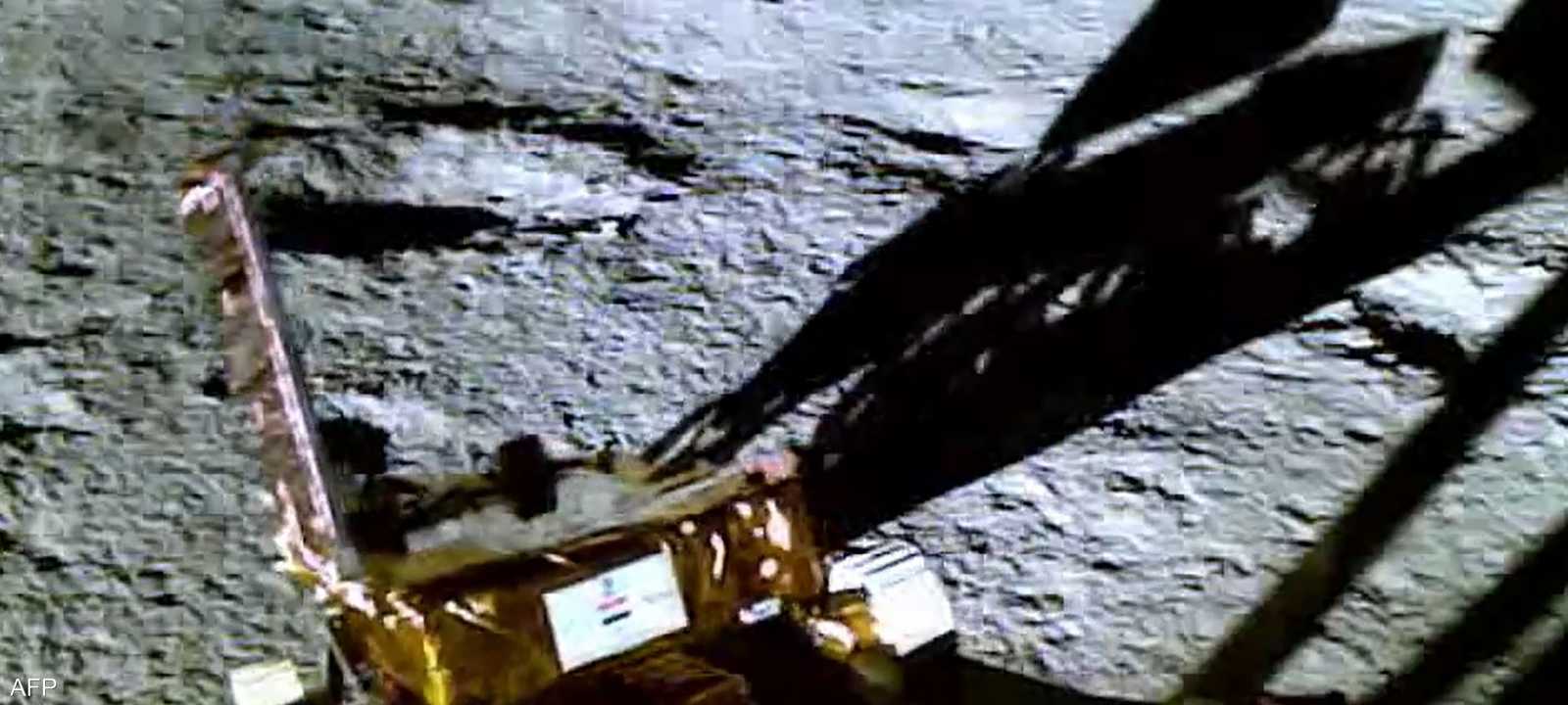 نجحت مهمة الفضاء الهندية إلى القمر