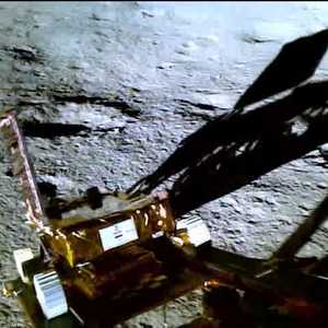 نجحت مهمة الفضاء الهندية إلى القمر