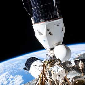 مركبة "دراغون"