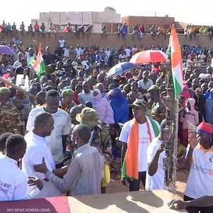 احتجاجات مستمرة أمام القاعدة العسكرية الفرنسية في النيجر