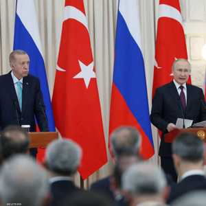 بوتين وأردوغان خلال المؤتمر الصحفي في سوتشي.