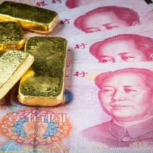 الصين تمضي قدما بالابتعاد عن الدولار وتزيد احتياطيات الذهب