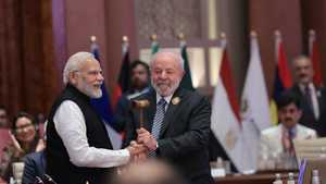 الهند تسلم رئاسة قمة مجموعة العشرين إلى البرازيل