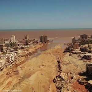 جهود حثيثة للإنقاذ بينما يغطي الركام أجزاء واسعة من درنة