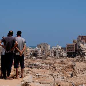 جهود حثيثة للإنقاذ بينما يغطي الركام أجزاء واسعة من درنة