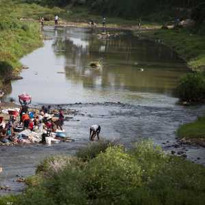 نهر ماساكر يفصل بين الدومينيكان وهايتي