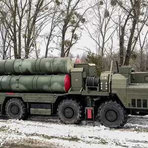 تم تصميم نظام S-400 لمنافسة نظام الدفاع الجوي باتريوت