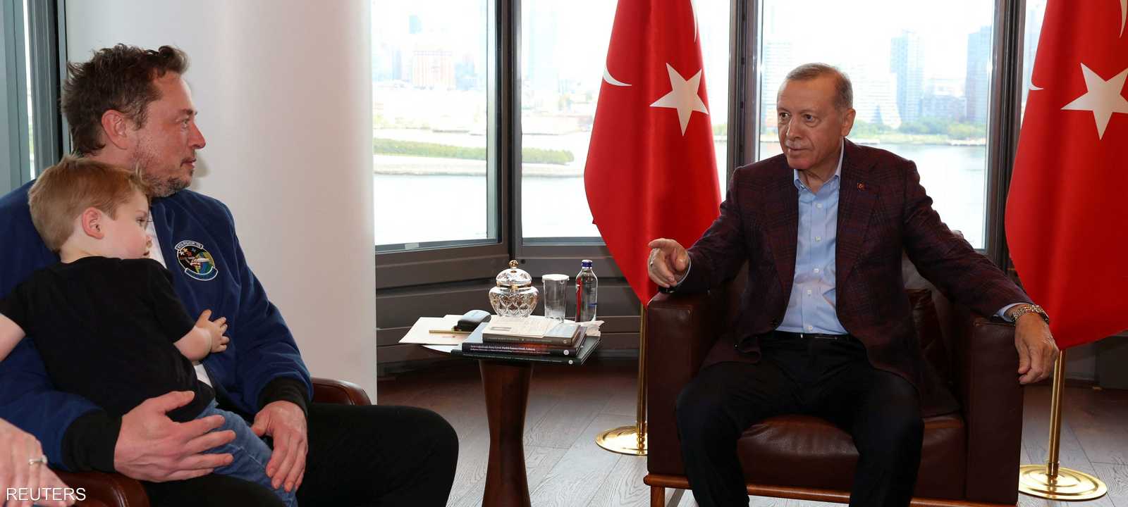 أردوغان يدعو ماسك لفتح مصنع لسيارات تسلا في تركيا