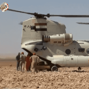 طائرات تابعة للقوات المصرية خلال جهود الإغاثة