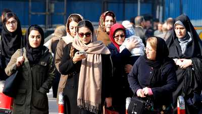 البرلمان الإيراني يوافق على تنفيذ تجريبي لـ"قانون الحجاب"