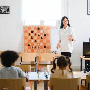 الوقوف الطويل يؤدي إلى قلة تدفق الدم