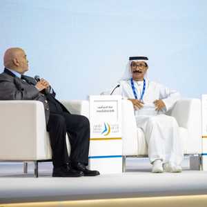 سلطان أحمد بن سليّم خلال جلسة بمنتدى دبي للإعلام