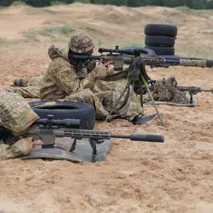 قناصة في الجيش الأوكراني