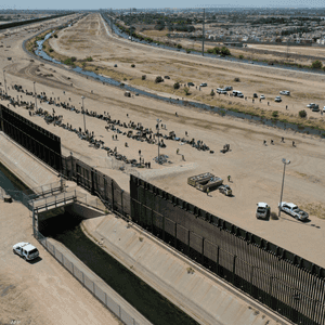 جانب من السياج الحدودي مع المكسيك