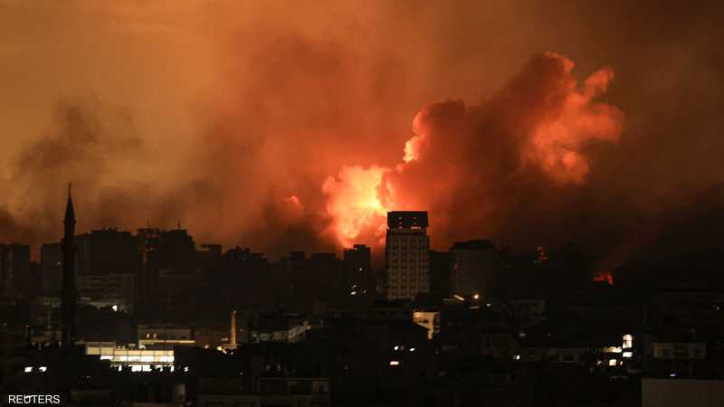 فيديو: قصف عنيف يطال غزة.. وانتشال جثامين من تحت أنقاض منزل | سكاي نيوز  عربية