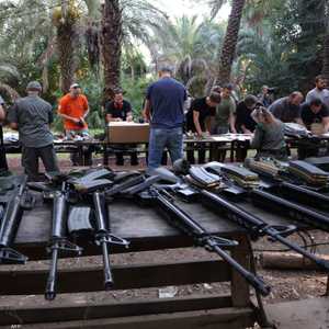 قيود إصدار تراخيص السلاح ستخفف في إسرائيل